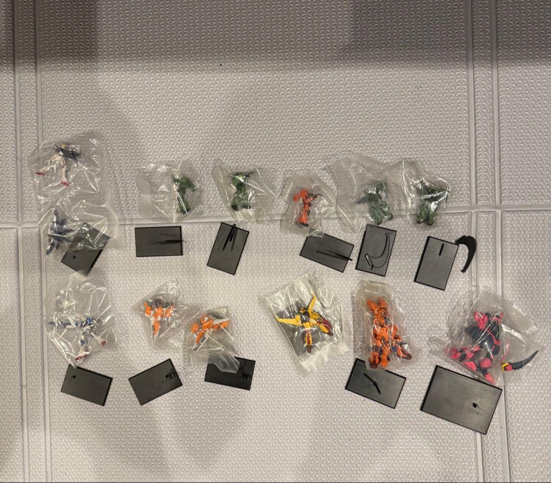 ガンダムコレクション100個まとめ売り