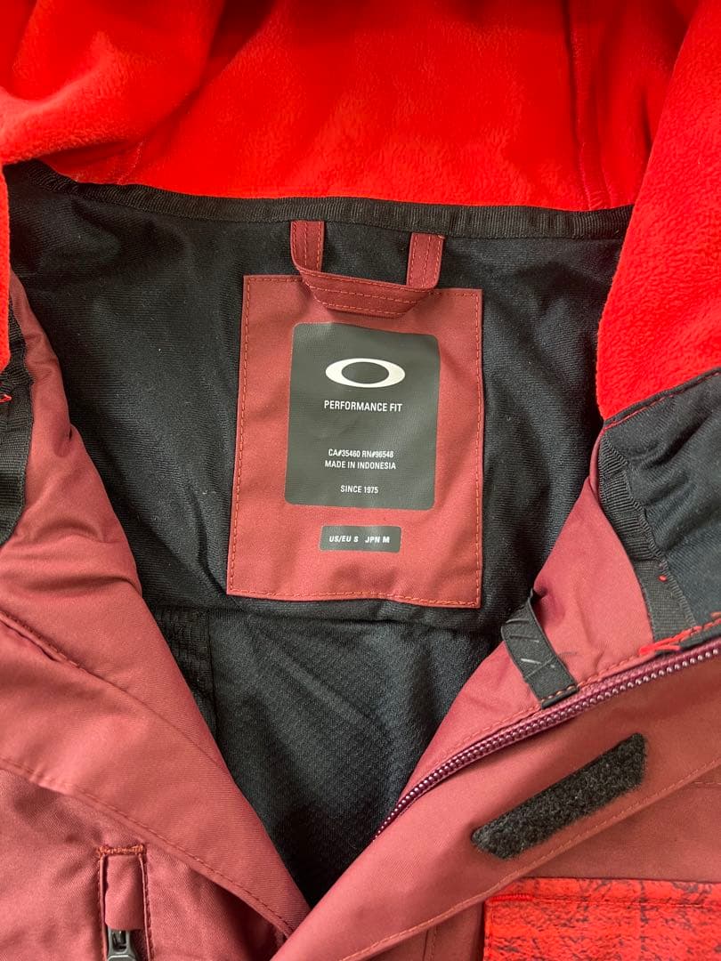 新品未使用 OAKLEY オークリー スノーボード　ジャケット　Sサイズ