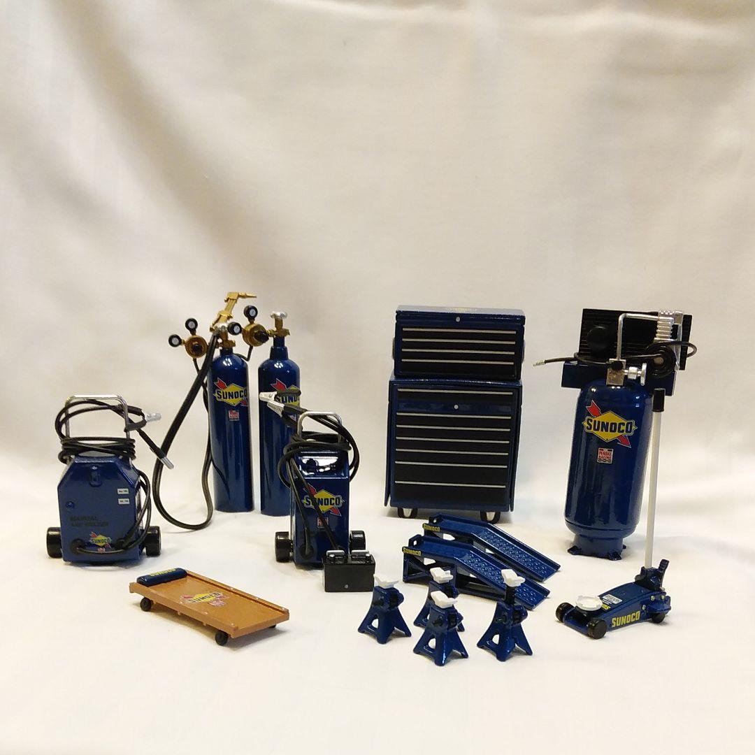 18/1ミニカー【激レアSUNOCO Trailer & Shop Set