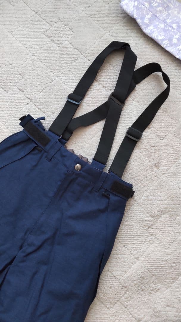 サイズL スキースーツ 婦人 スノボウェア 防寒着 スノーウェア 新品 未使用品