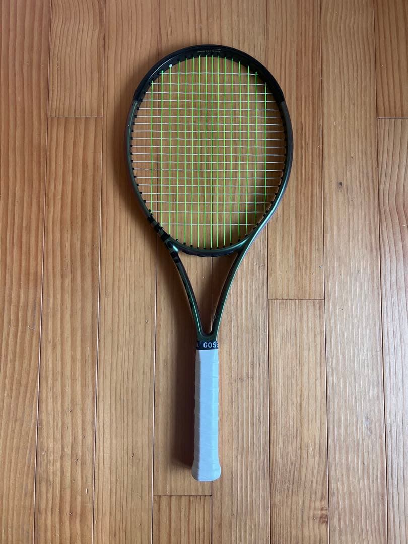 Wilson Blade V8 100 300g G2テニスラケット