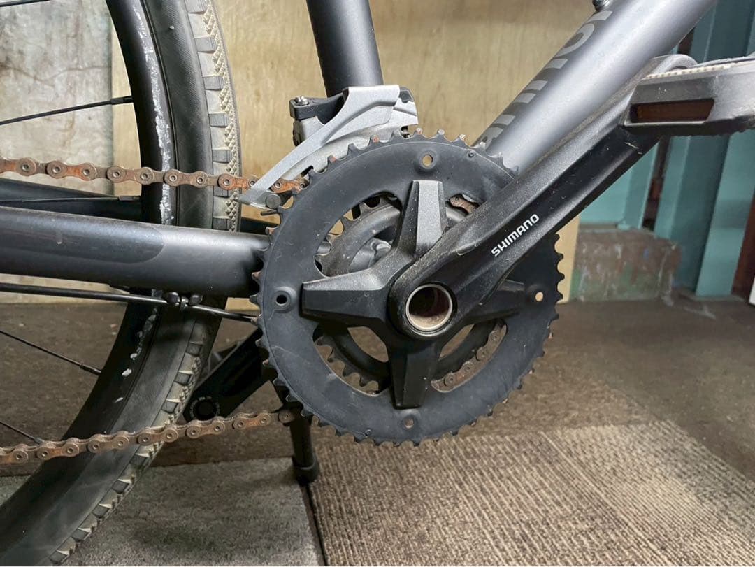 ブータン  CANNONDALE キャノンデール BADBOY