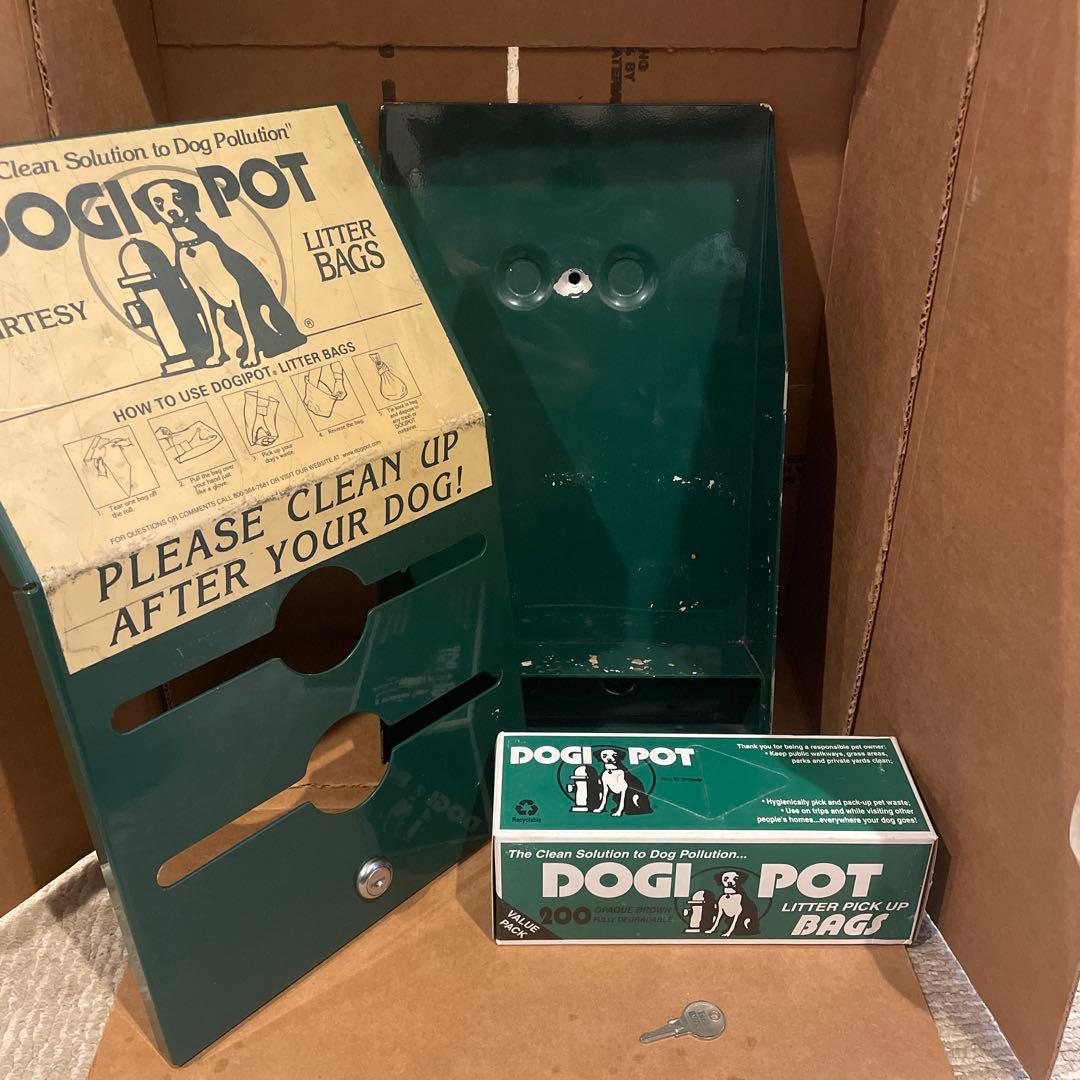 犬用散歩袋ディスペンサー　DOGI POT （1994年製）3