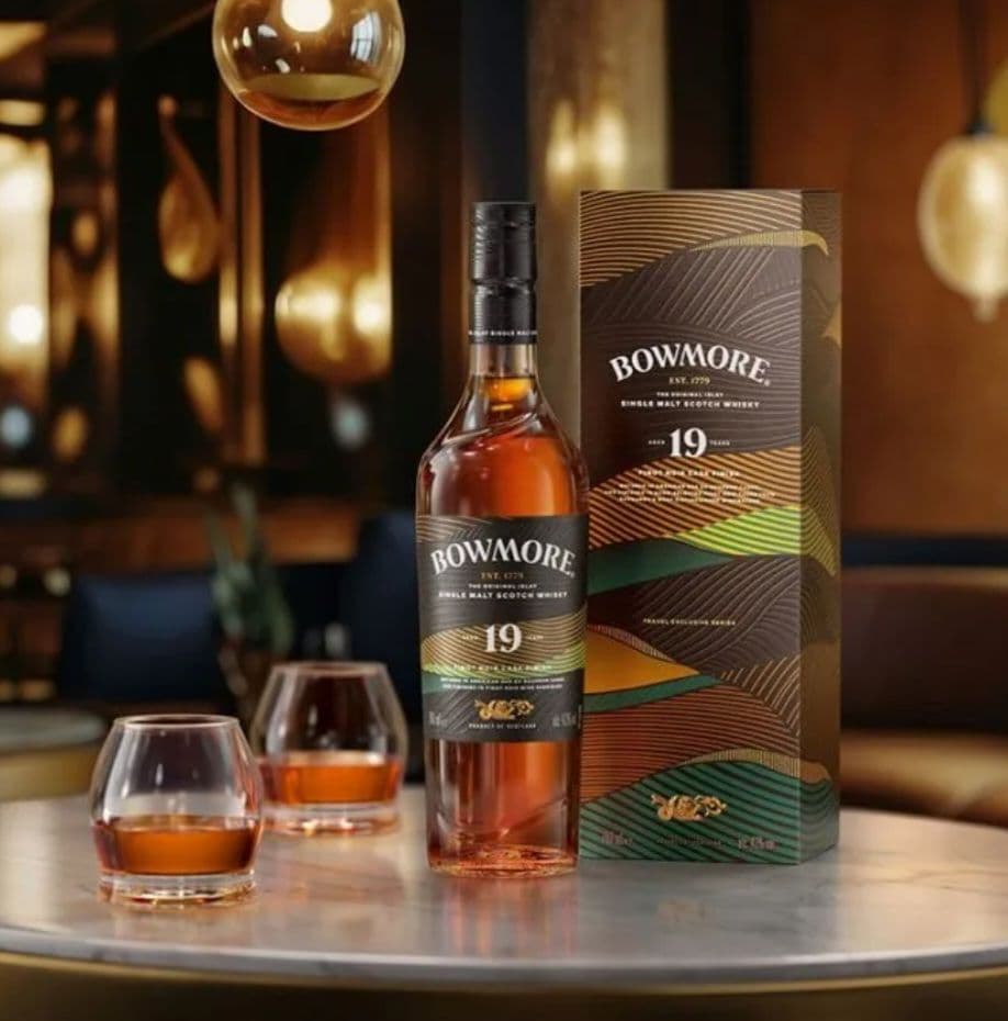 BOWMORE 19年 シングルモルトウイスキー 700ml