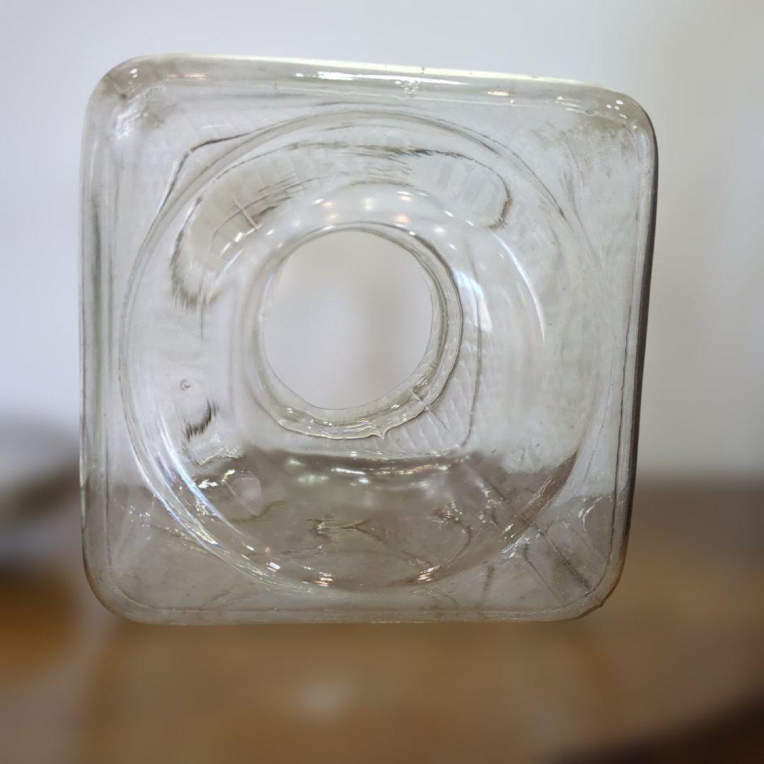 骨董　ガラス瓶　アルミ蓋　角瓶　ガラス　駄菓子屋　瓶　アンティーク