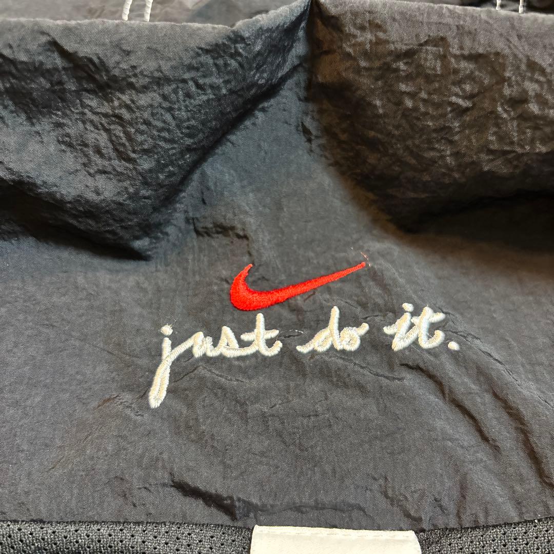 ナイキ　NIKE ランニングウィンドブレーカー Nissy 西島隆弘