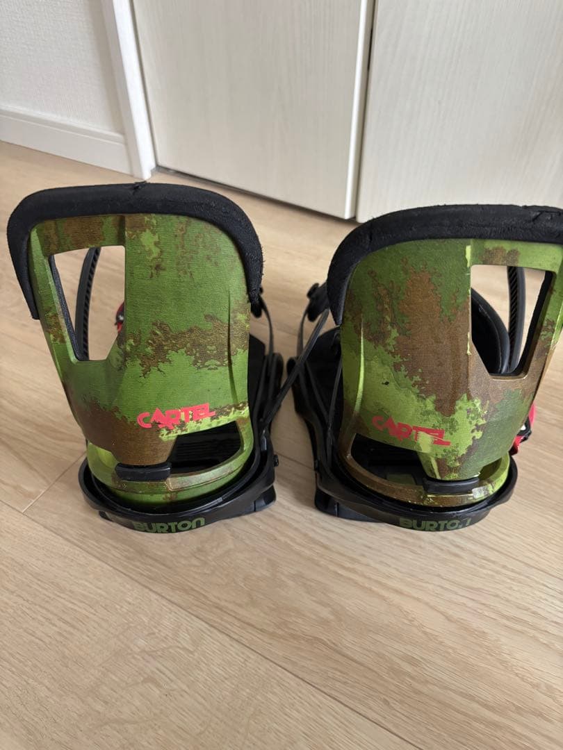 Burton カーテル　Mサイズ