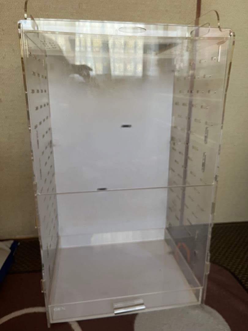 アクリルケージ　フクロモモンガ　冬には値上げします。