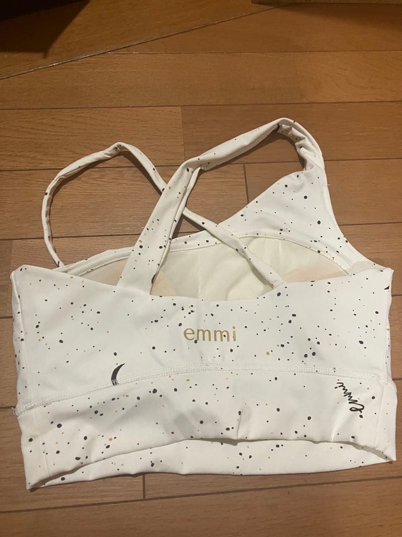 emmi yoga 月と星のプリント上下セット