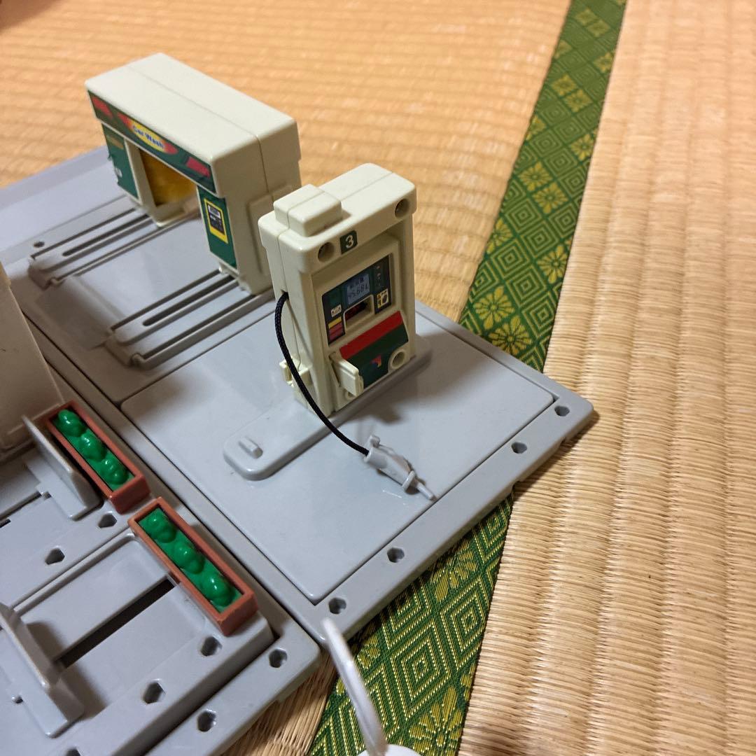 トミカタウン　コンビニ　ガソリンスタンド