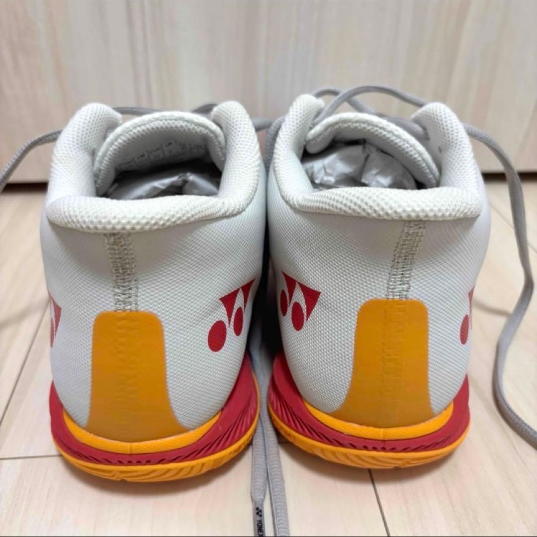 YONEX ヨネックスパワークッションコンフオートZWMD ホワイト24.5