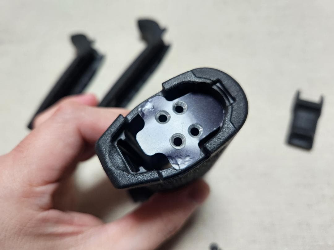 【中古】ZSHOT　PTW　MAGPUL MIAD　実物　グリップ　黒