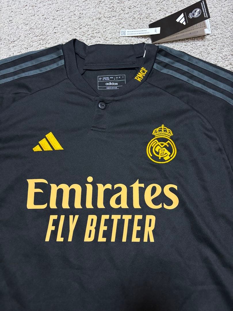 レアルマドリー　モドリッチ　アディダス　サード　ユニフォーム