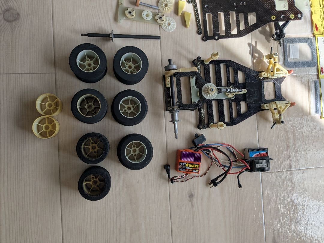 廃盤部品取り　アソシエイテッド　多分RC-12LS RC-12LW