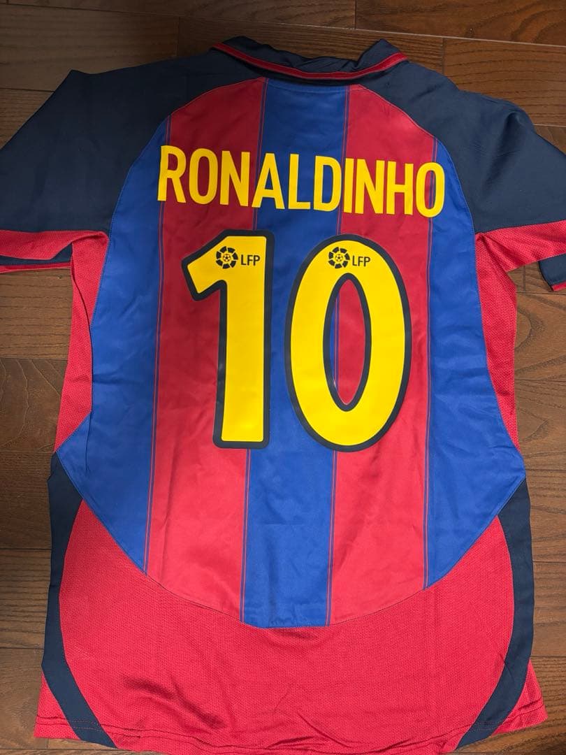 FCバルセロナ　ロナウジーニョRONALDINHO選手ユニフォーム10番