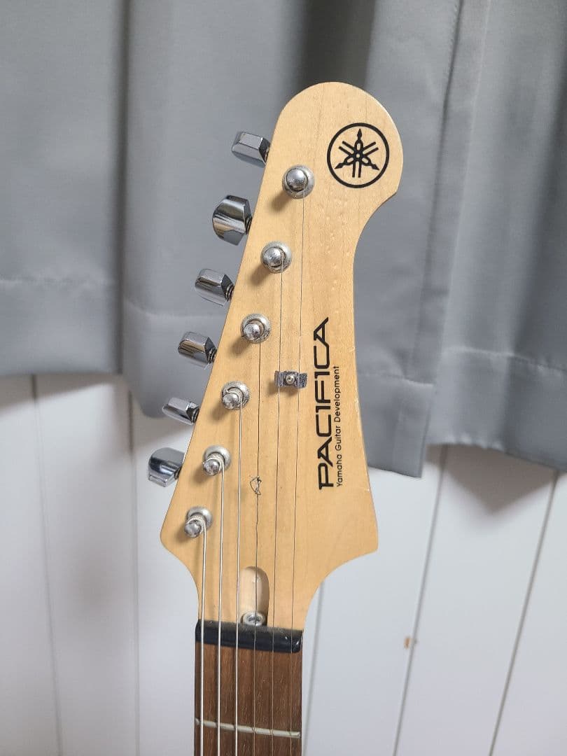 Yamaha PACIFICA 012　エレキギター 青