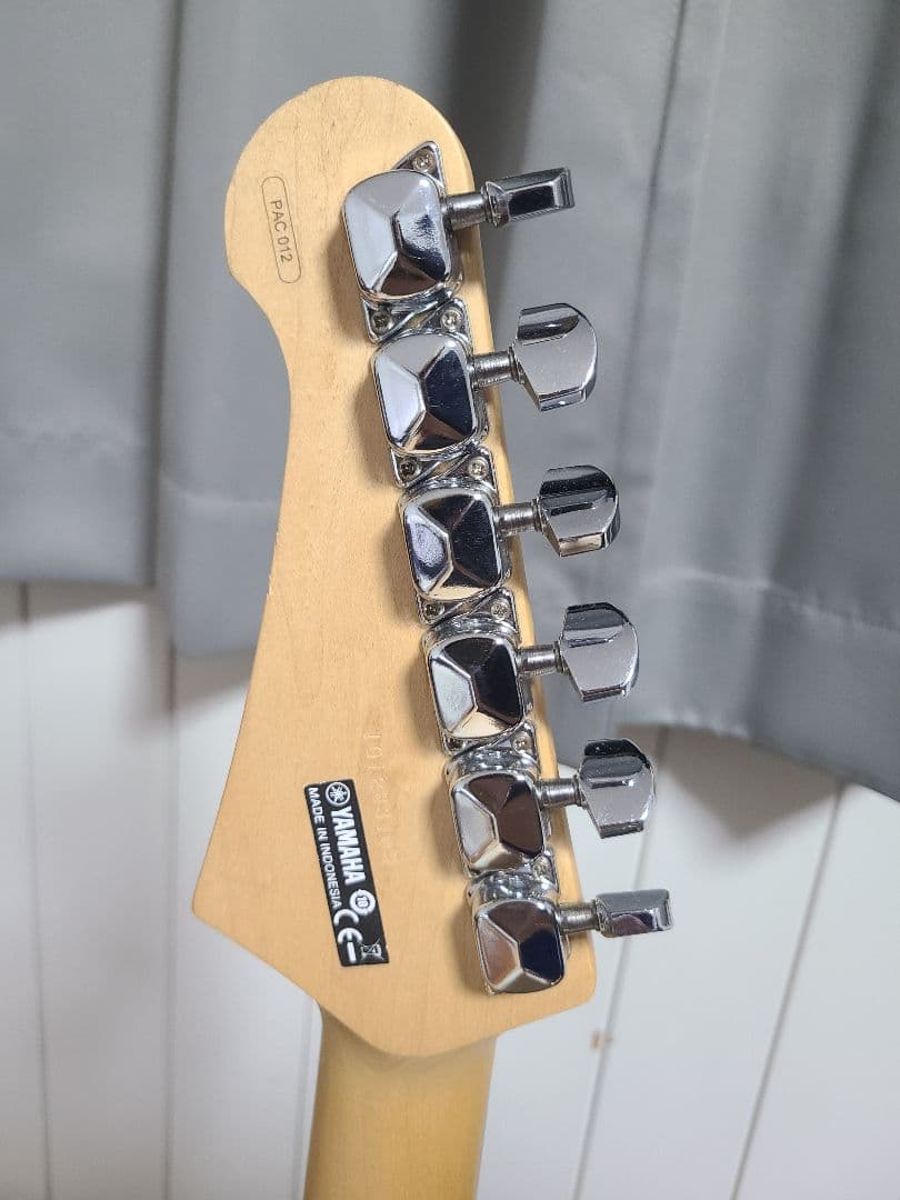 Yamaha PACIFICA 012　エレキギター 青