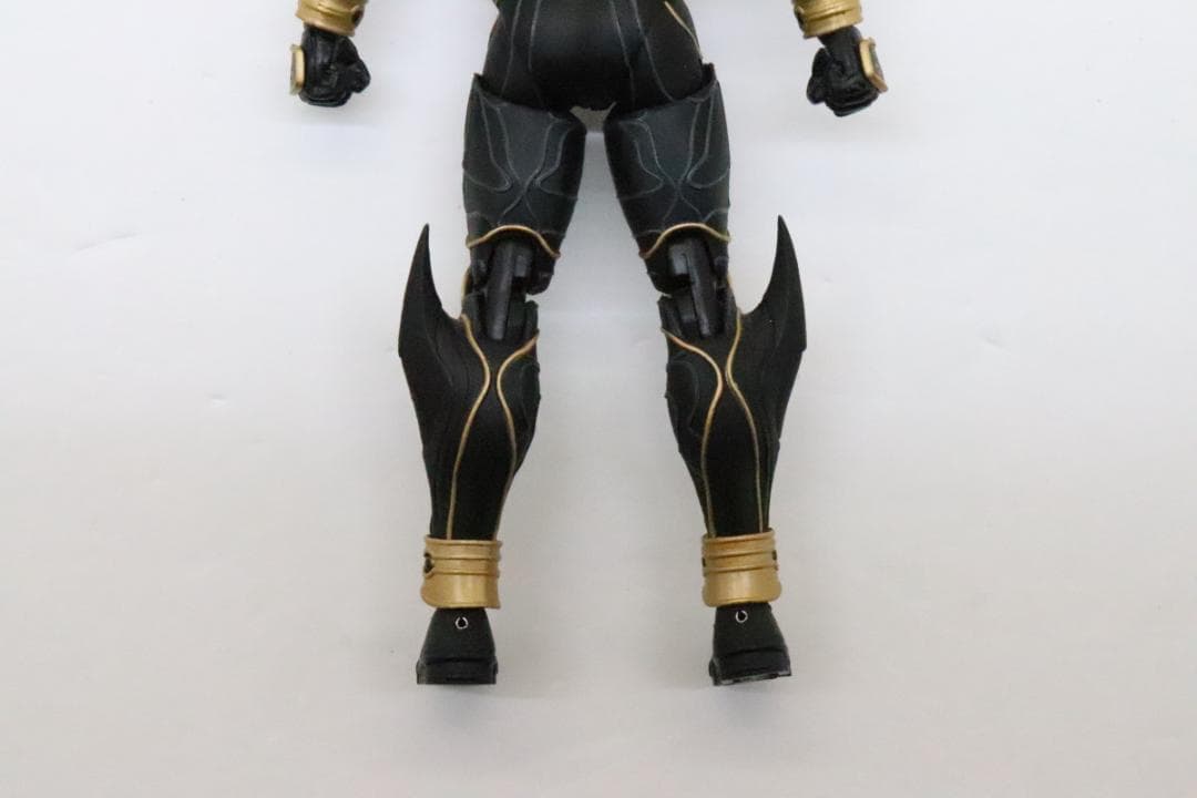 仮面ライダークウガ アルティメットフォーム 30-JD0917-10