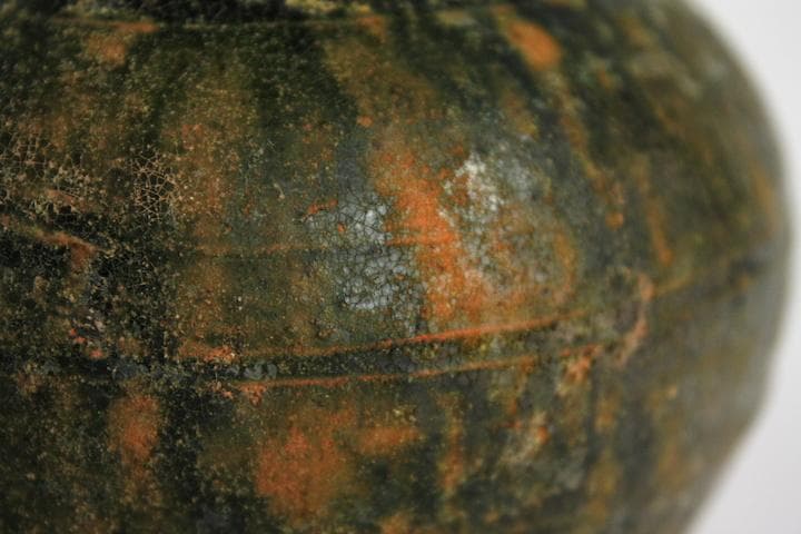 漢 緑釉 壺 銀化 中国美術