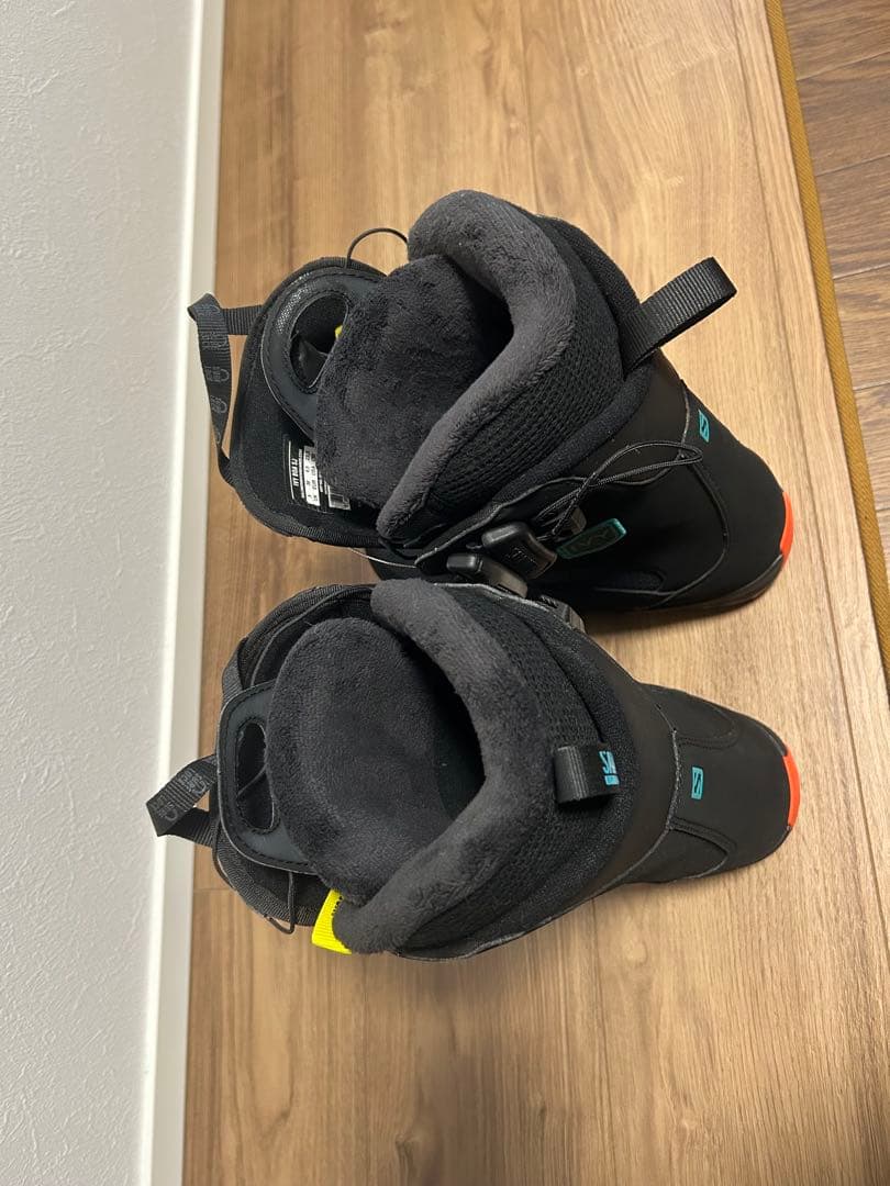 【ほぼ新品】SALOMON IVY スノーブーツ　23.5 ブラック×オレンジ