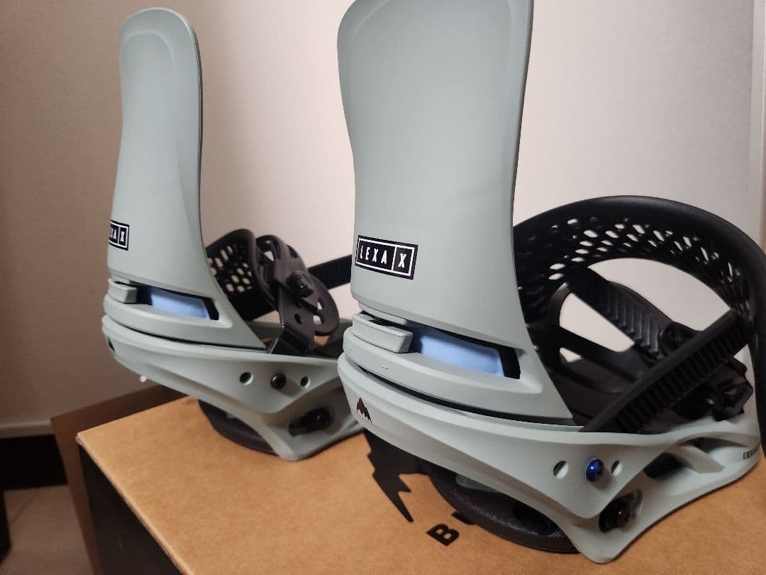 BURTON レクサX ウィメンズMサイズ 新品未使用品 バートン