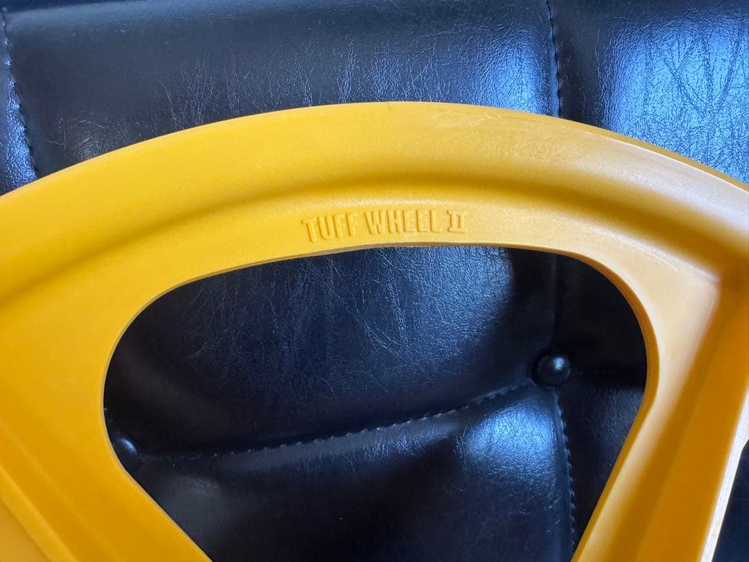 スカイウェイホイール新品未使用イエロー前後