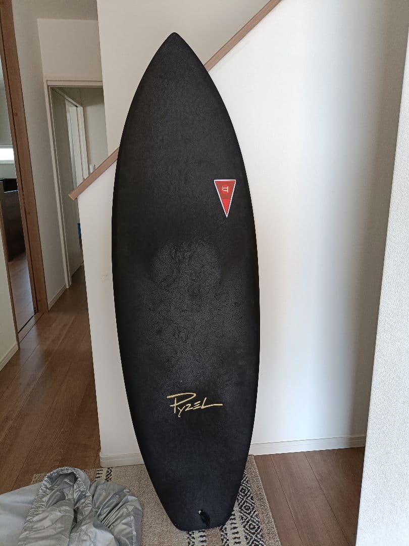 パイゼル　Pezel グレムリン5'6\" 　ソフトトップ