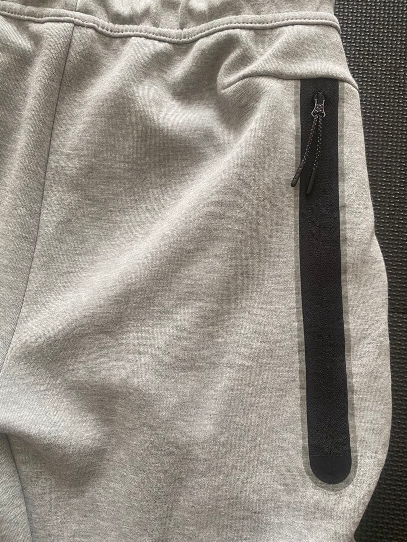 Nike グレー テックフリース　上下セット