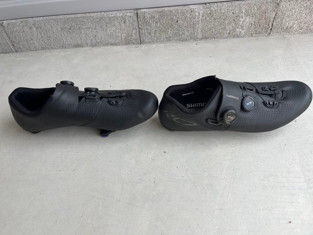 Shimano ブラック RC-701 WIDE サイズ28インチ、30.5cm