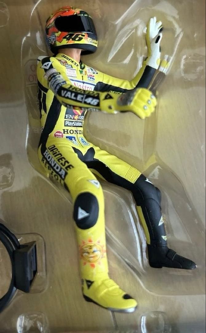 ミニチャンプス バレンティーノ・ロッシ　1/12スケール フィギュア