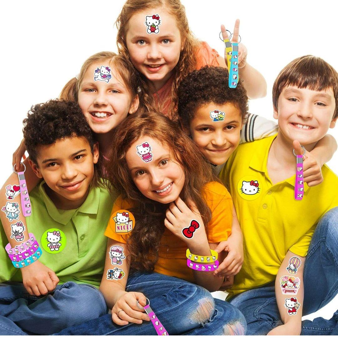 ✨新品未使用 キティ 缶バッジ キーホルダー シール バンド