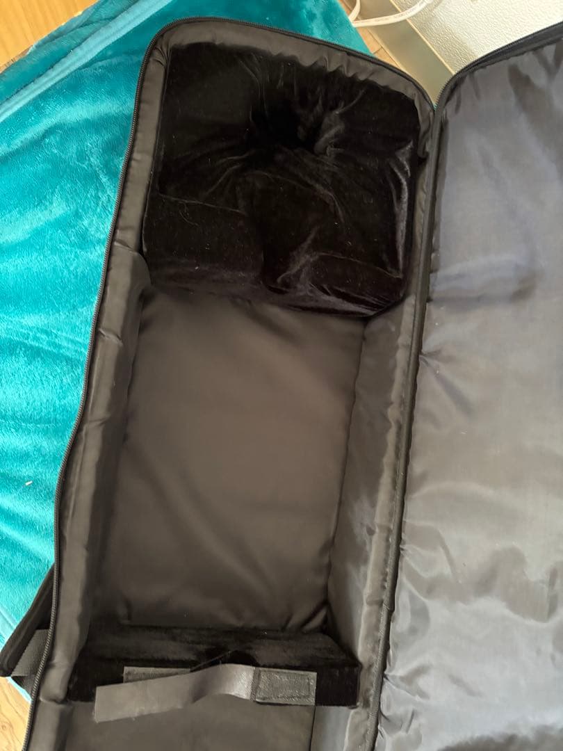 沖縄三線 紫檀棹 本皮1枚張りソフトケース付き