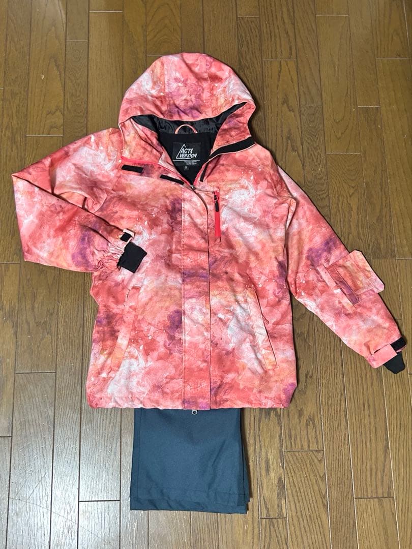 【美品】女性用スノーボードウェア（ピンク・ネイビー）
