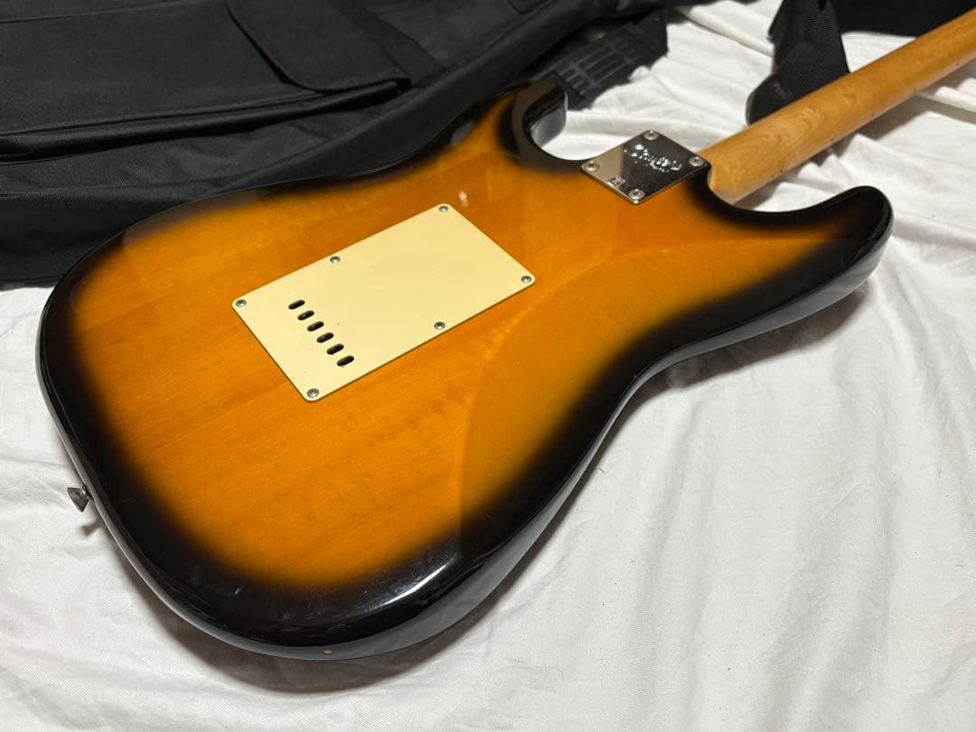 u*a様 Squier by Fender エレキギター　ソフトケース付1916