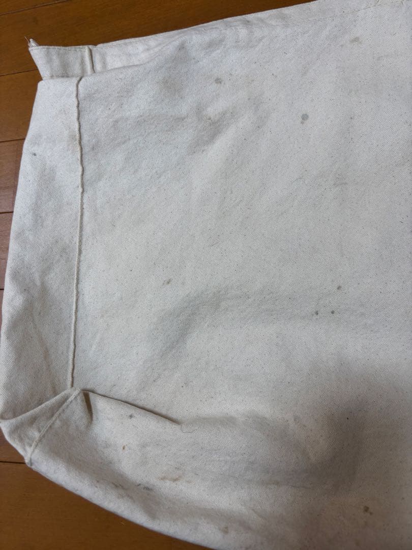 ZERODAYゼロデイのドーナツテーブル