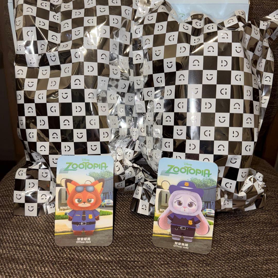 MINISO ディズニー　ズートピア　マスコット　ジュディ　ニック　2点セット