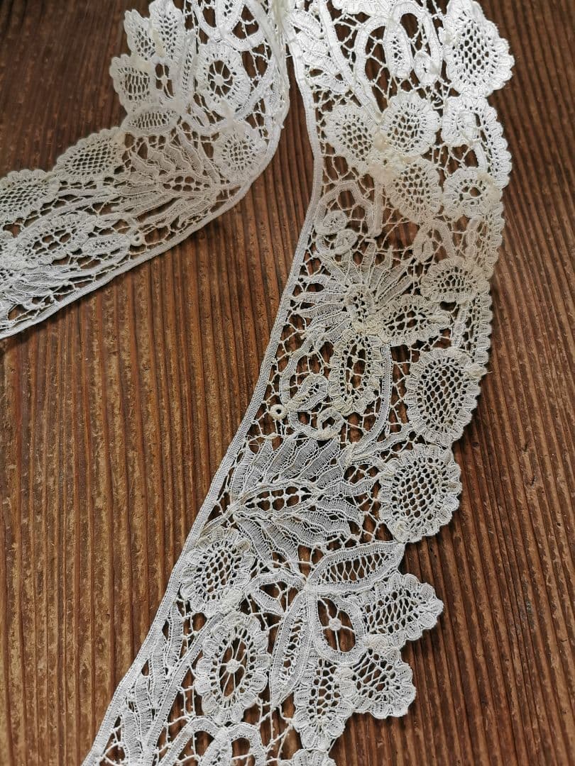 アンティークベルギー デュセス＆プリンセスレース ロングショール 向日葵の花と葉