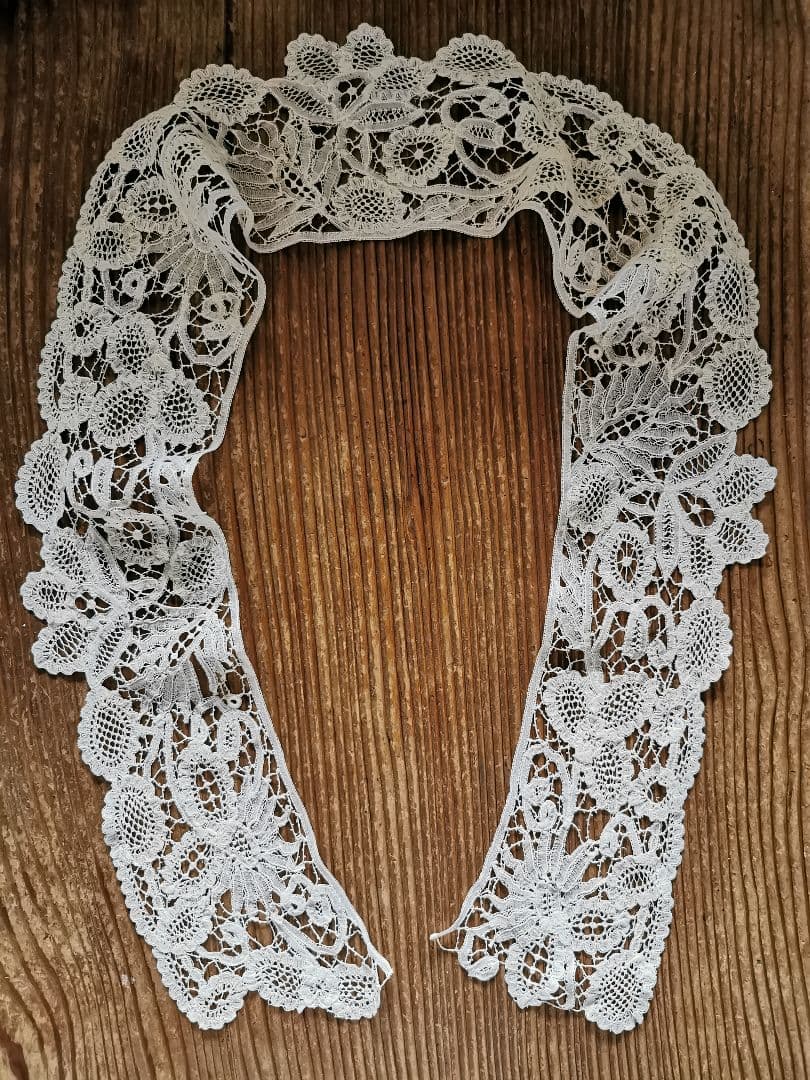 アンティークベルギー デュセス＆プリンセスレース ロングショール 向日葵の花と葉