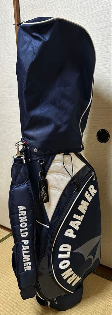 ほぼ新品　ARNOLD PALMER ネイビー ゴルフバッグ