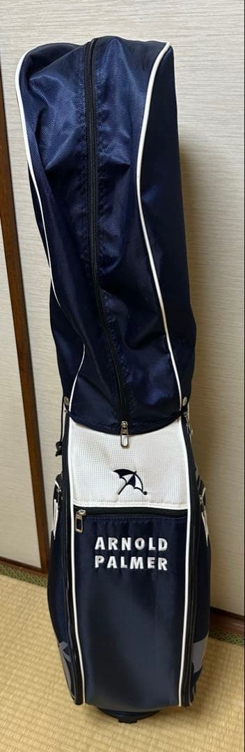 ほぼ新品　ARNOLD PALMER ネイビー ゴルフバッグ