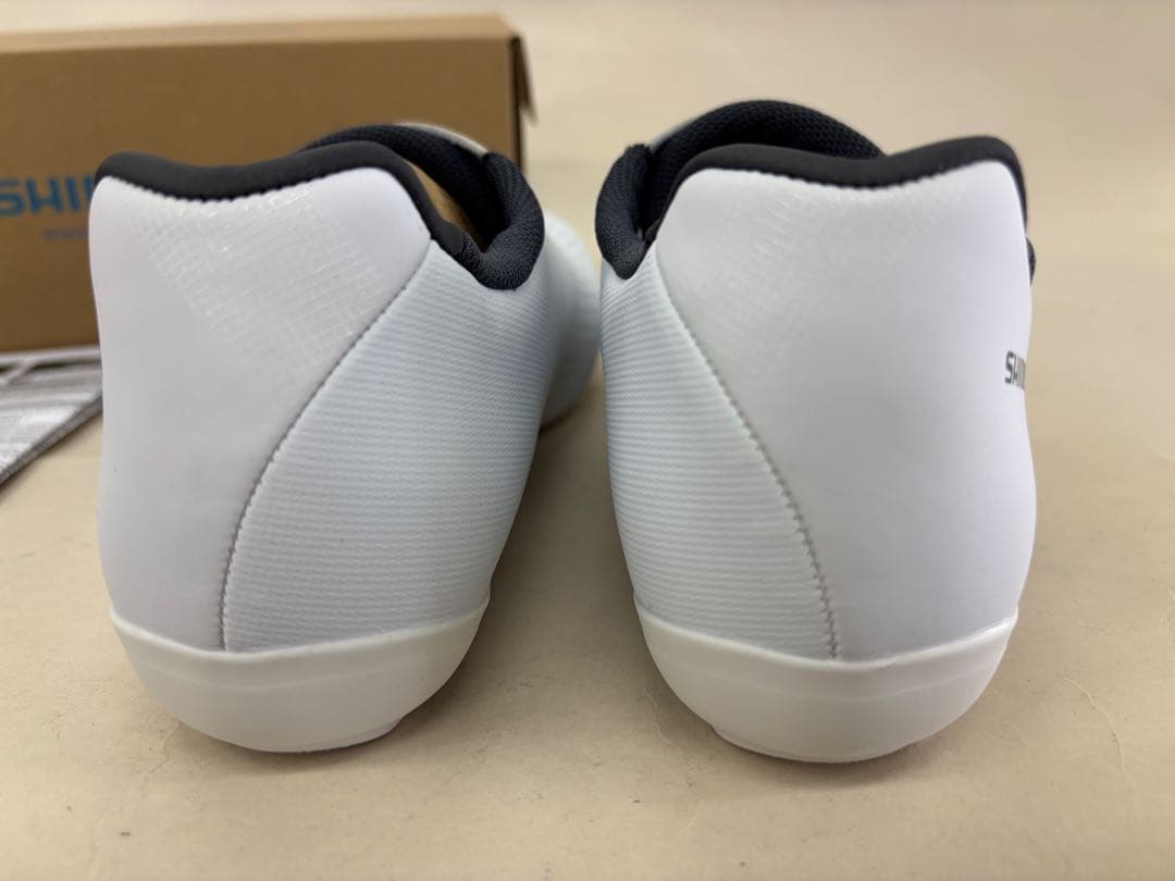 218【新品・未使用】シマノ　SH-RC300　ビンディングシューズ　EU41