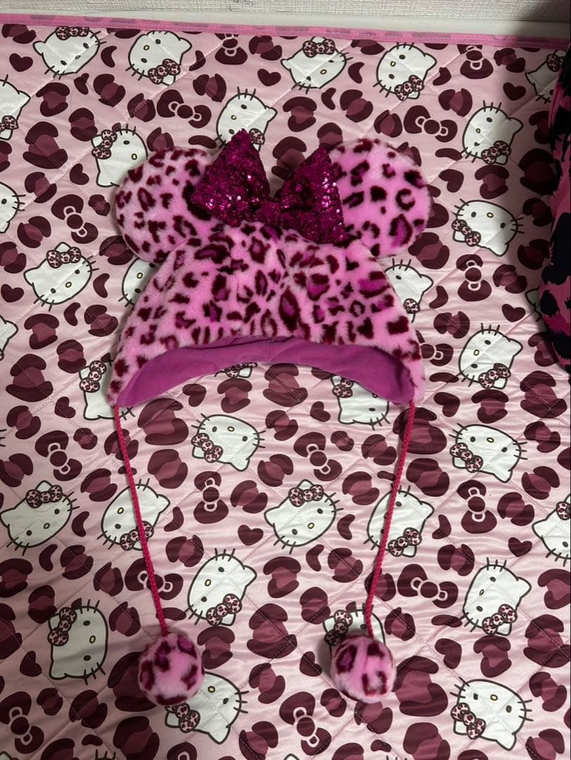 ディズニー ミニーマウス耳付きヒョウ柄帽子（2点セット）