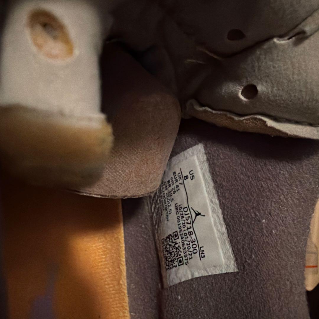 ナイキ ユニオン コラボ エアジョーダン4￼ AJ4