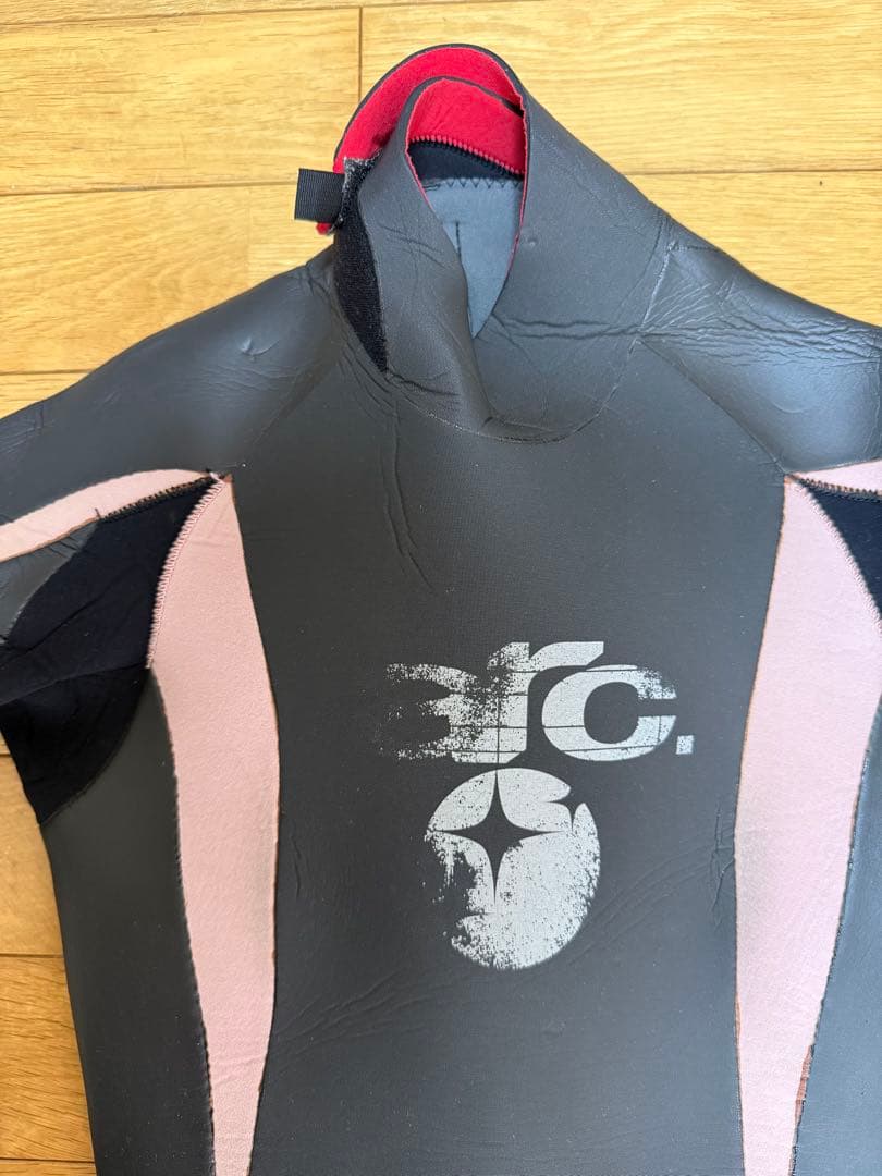 ARC セミドライ ウェットスーツ レディース　Mサイズ　5×3mm