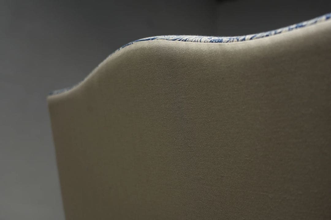 イギリスアンティーク アームチェア ジャコビアン様式　動物脚　張替済　ソファ