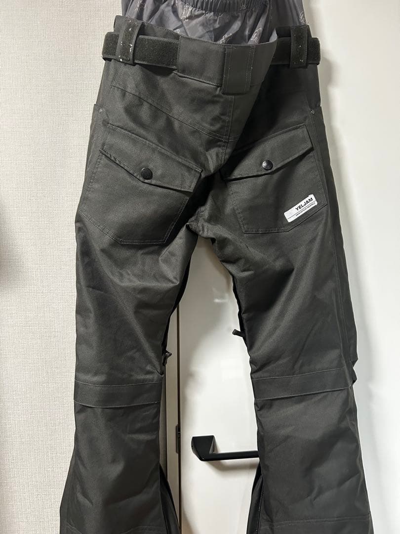 (早い者勝ち!)YELJAM スノーボードボトム　サイズL