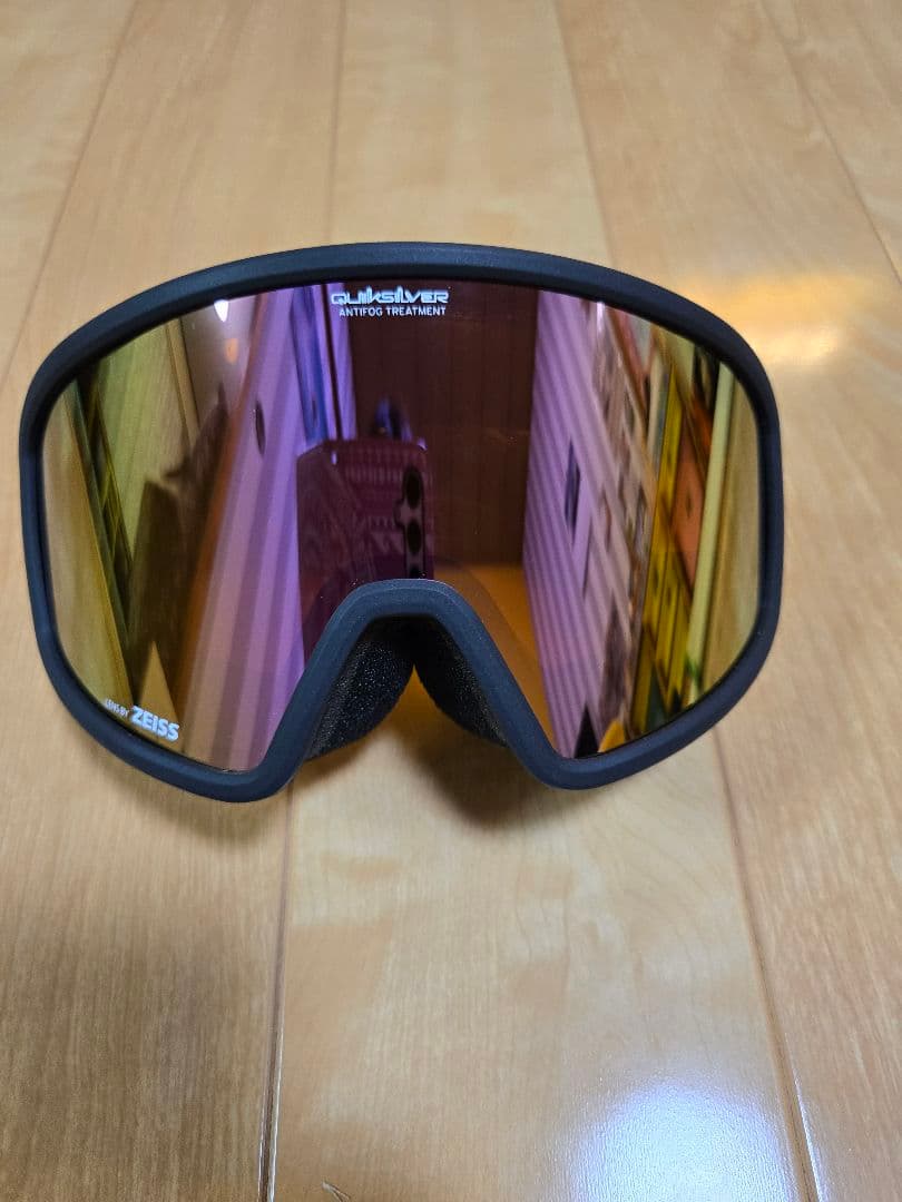 新品！未使用！クイックシルバー　ZEISS ミラーレンズ スノーゴーグル