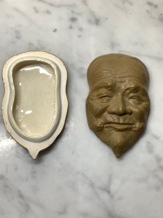 九谷焼　中村翠恒作　香合　”翁“