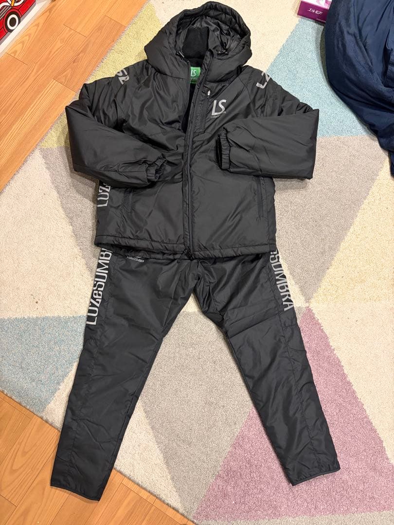 ルースイソンブラ　中綿ジャケット、パンツセット