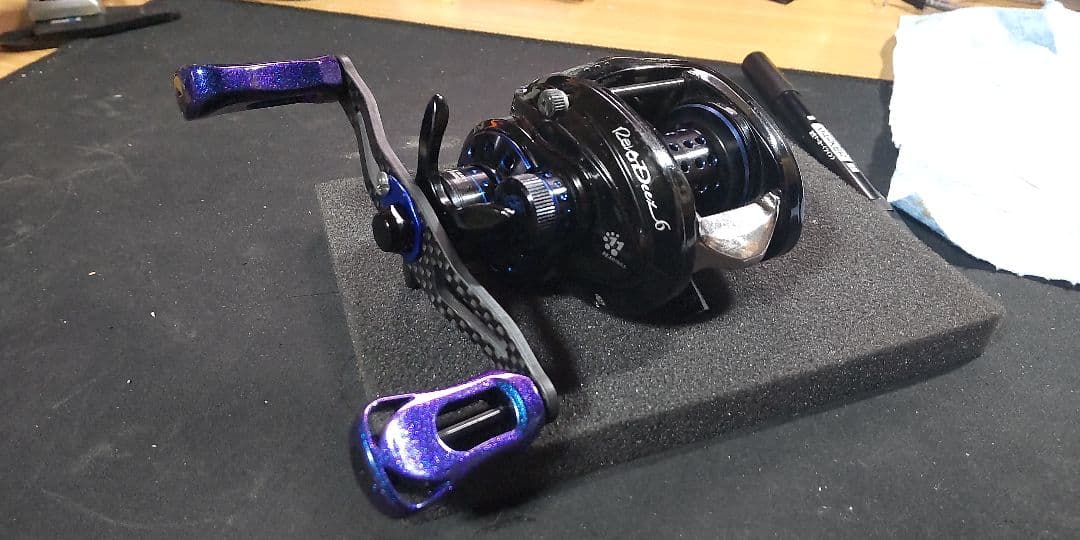 Abu Garcia Revo Deez 6-Lベイトリール軽量化146g